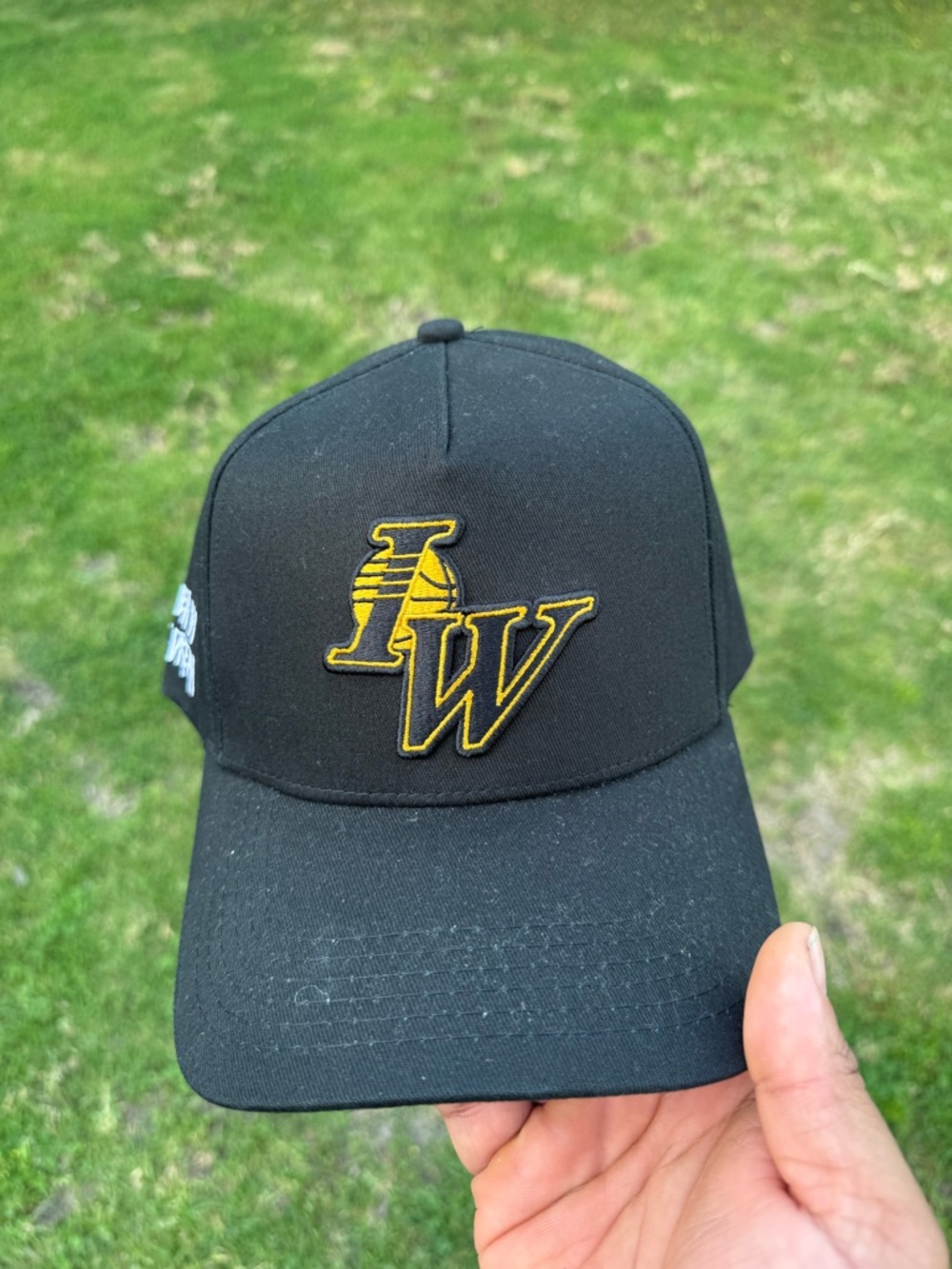 Ironwilled Lakers snap back hat in black
